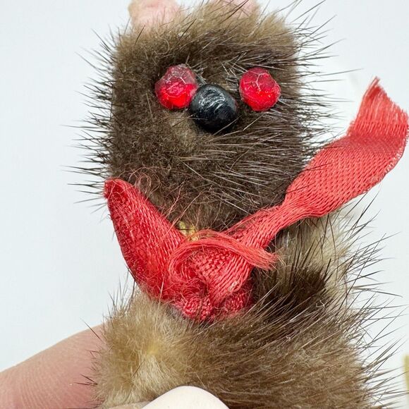 Vintage Scary Real Fur Animal Rabbit Brooch Pin Red Eyes Creepy Weird - Picture 7 of 8